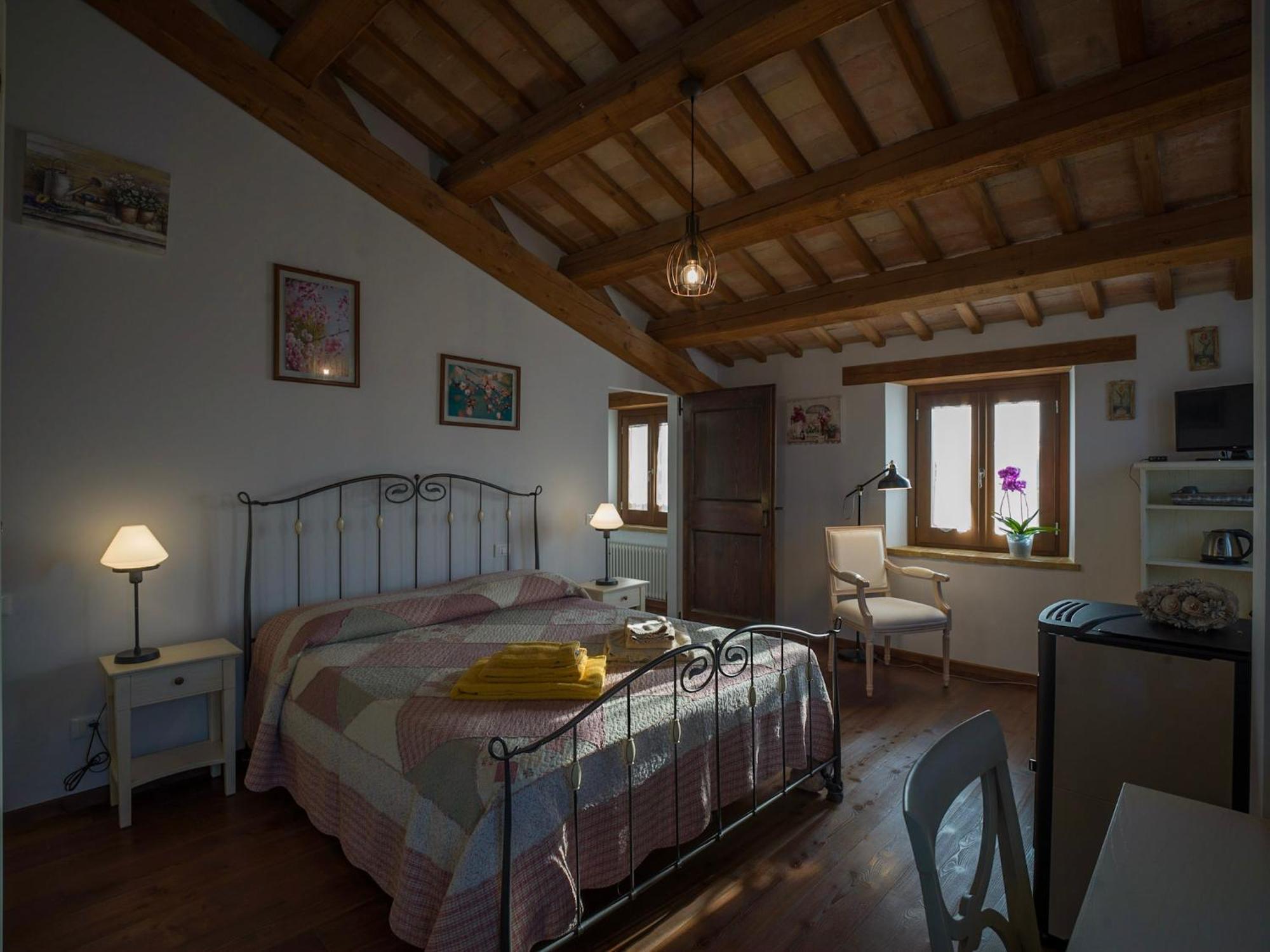 Quelli Del Picchio Bed & Breakfast Cupramontana Bagian luar foto
